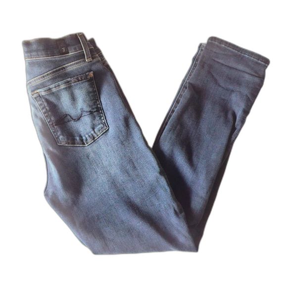 7 For All Mankind Josefina Boyfriend Distressed Jeans size 24 EUC - Picture 1 of 4
